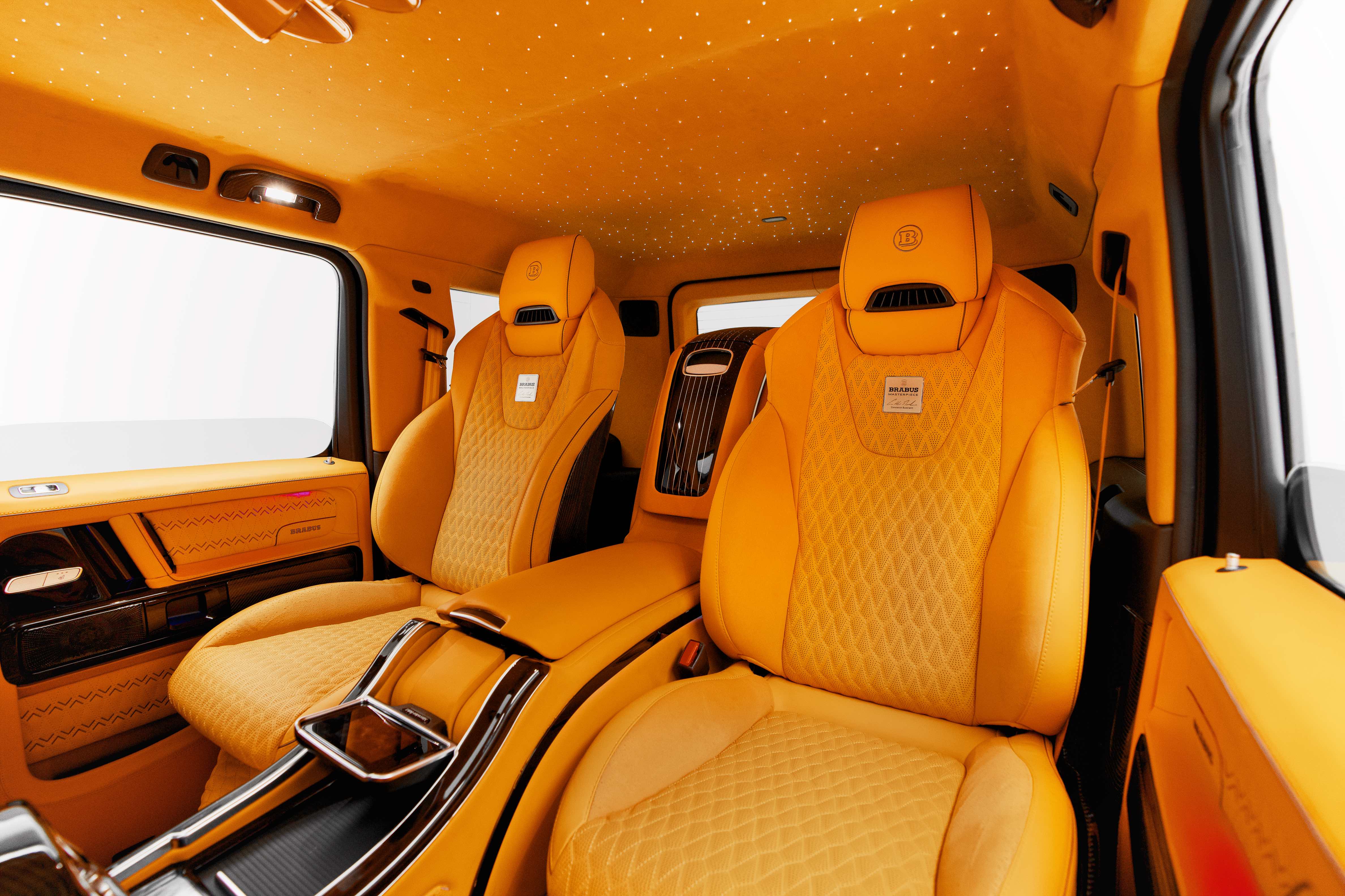 Mercedes-Benz G63 BRABUS 900 ROCKET