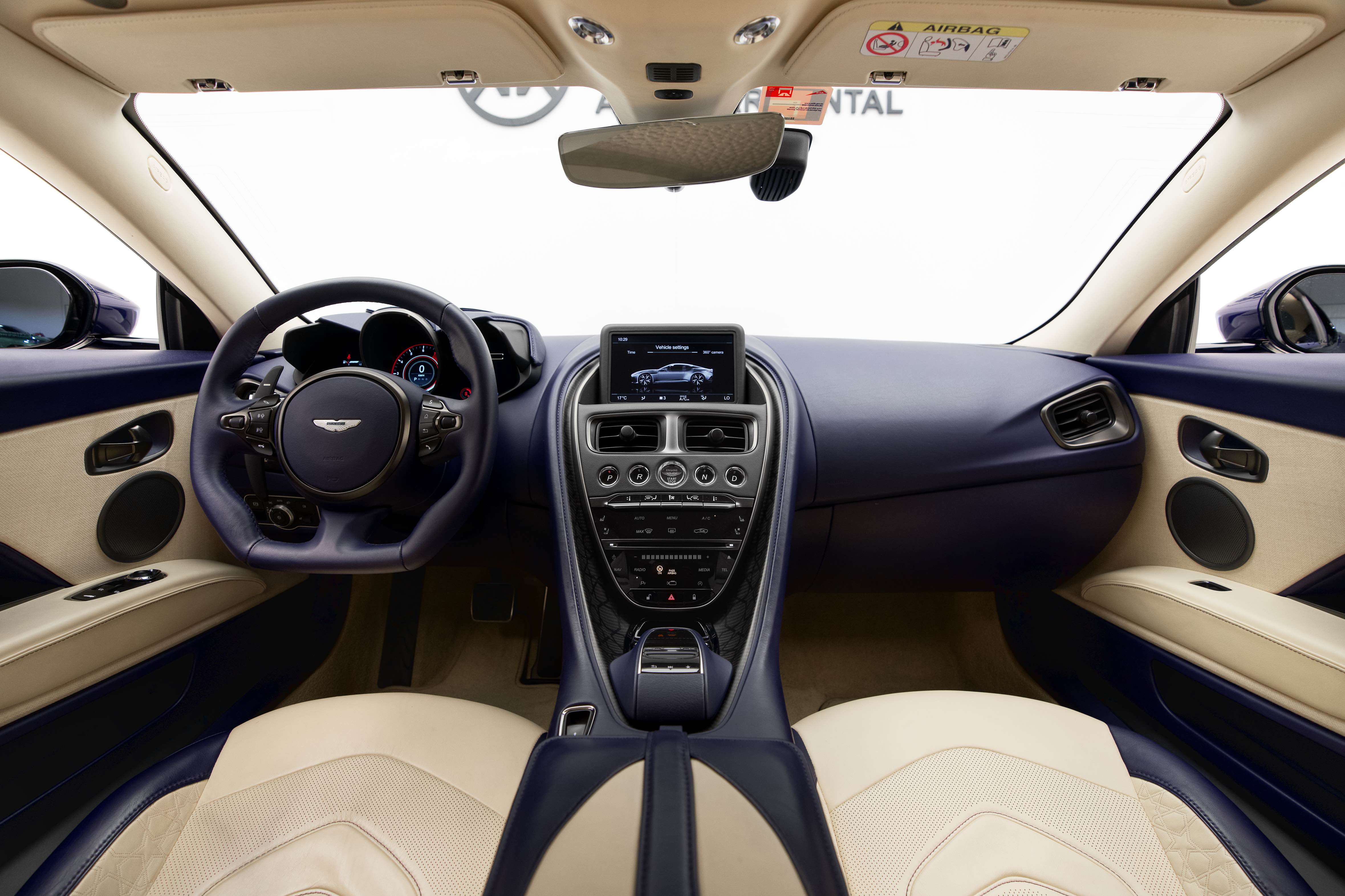 Aston Martin DBS Superleggera