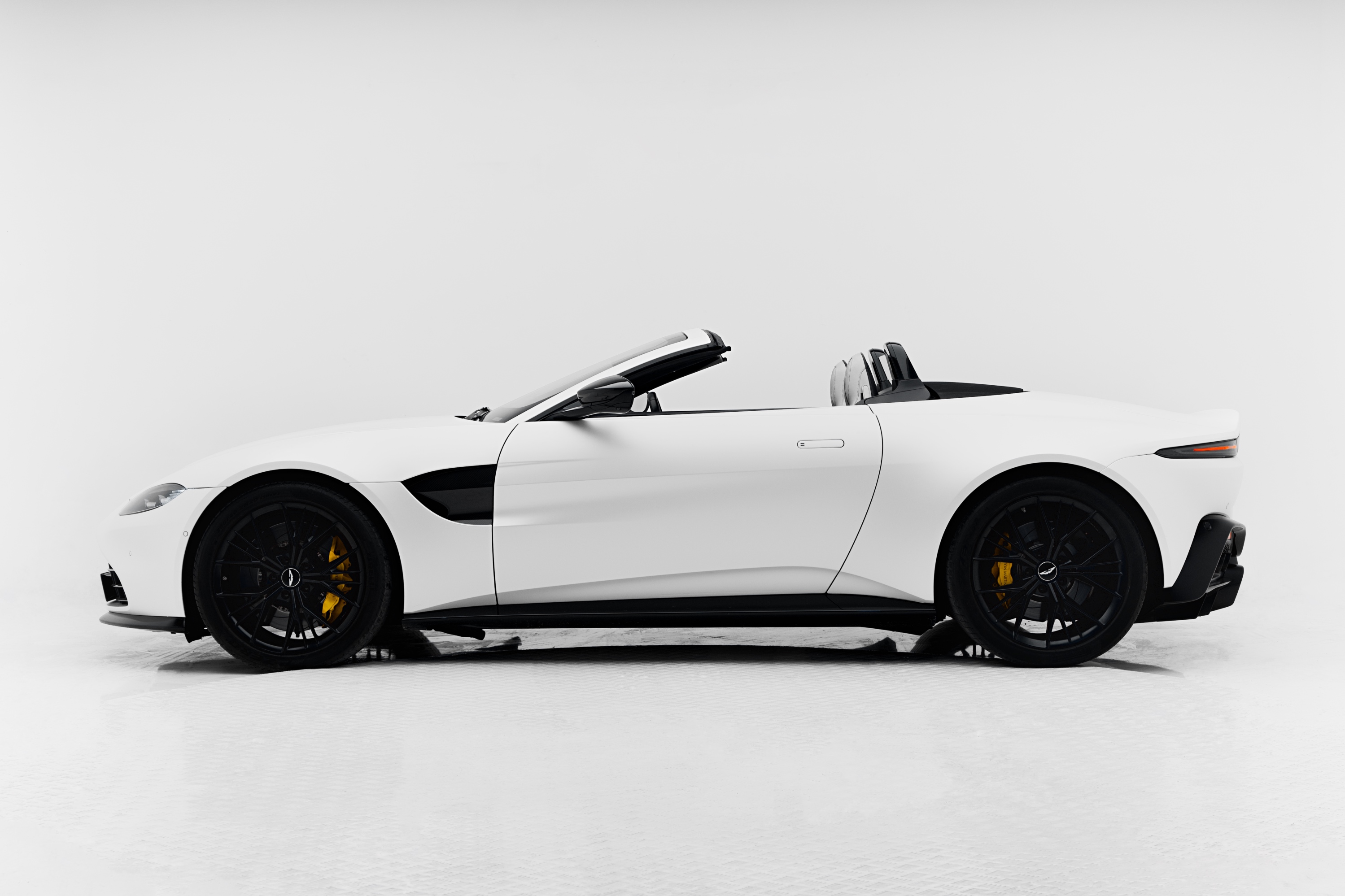 Aston Martin Vantage