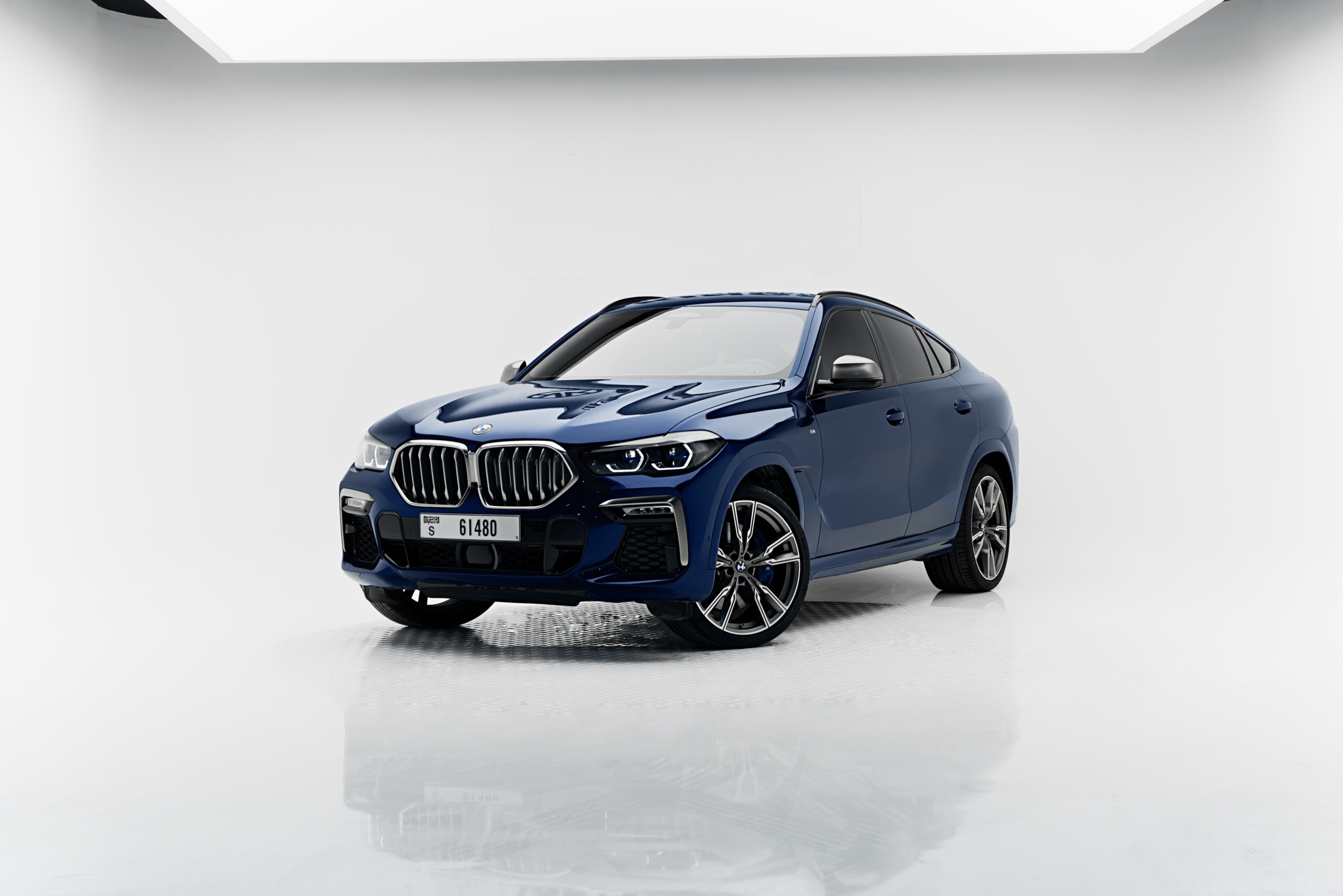 BMW X6 M50i
