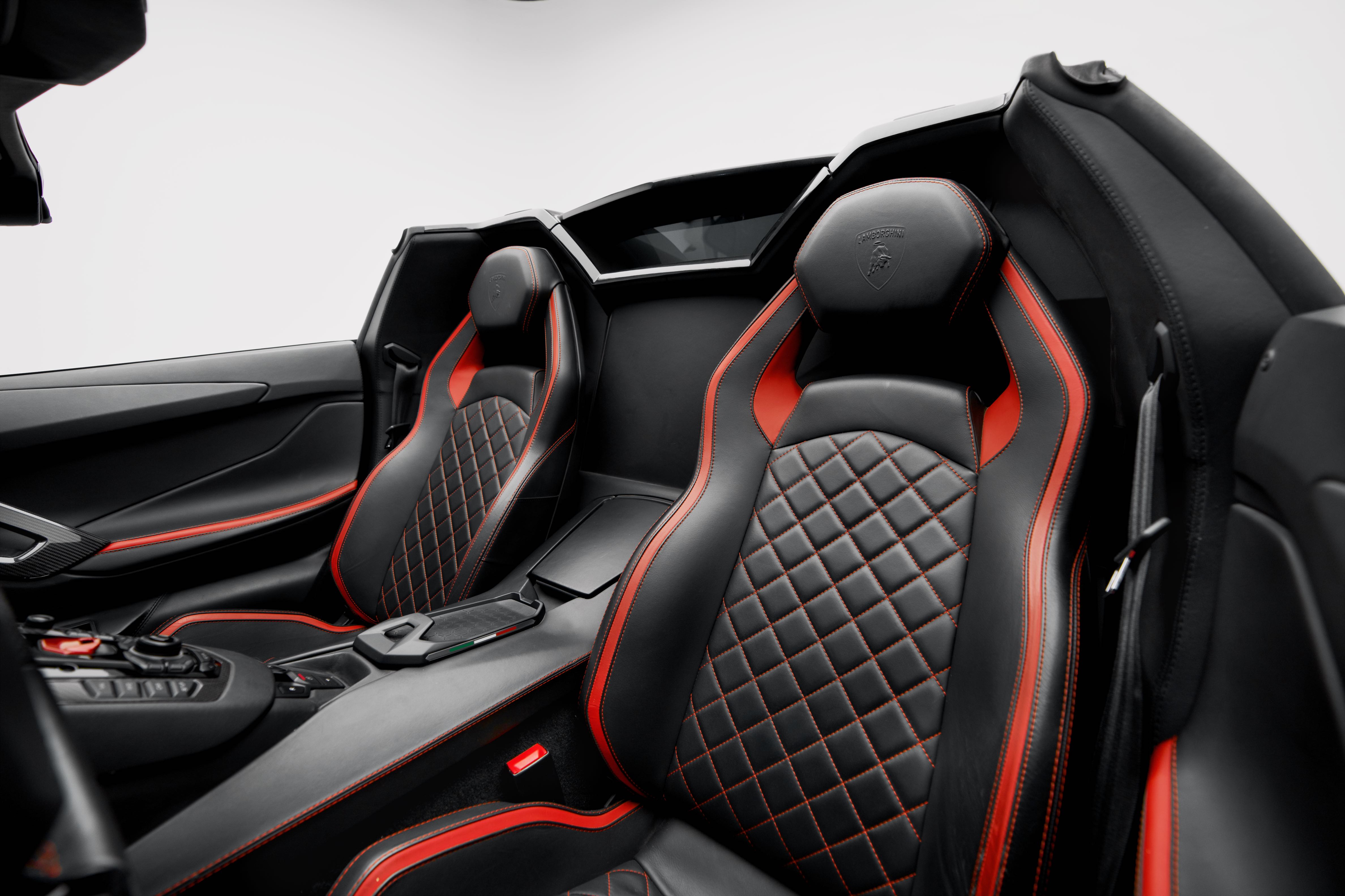 Lamborghini Aventador S Roadster