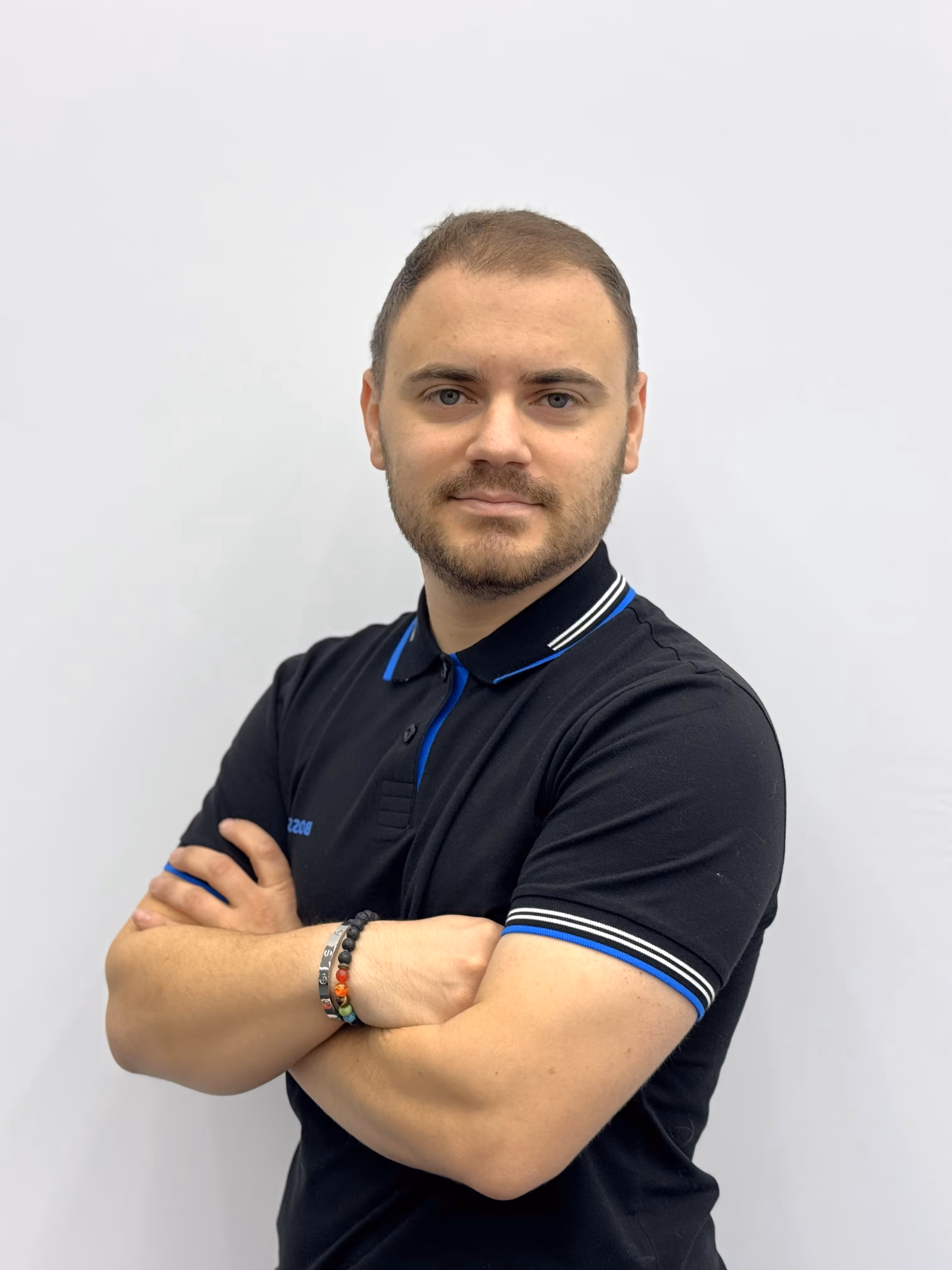 [team] image of individual team member for art gallery