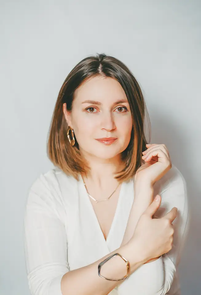 Yuliana Kuhn. Psychologin & Executive Coach für Führungskräfte und Unternehmer.