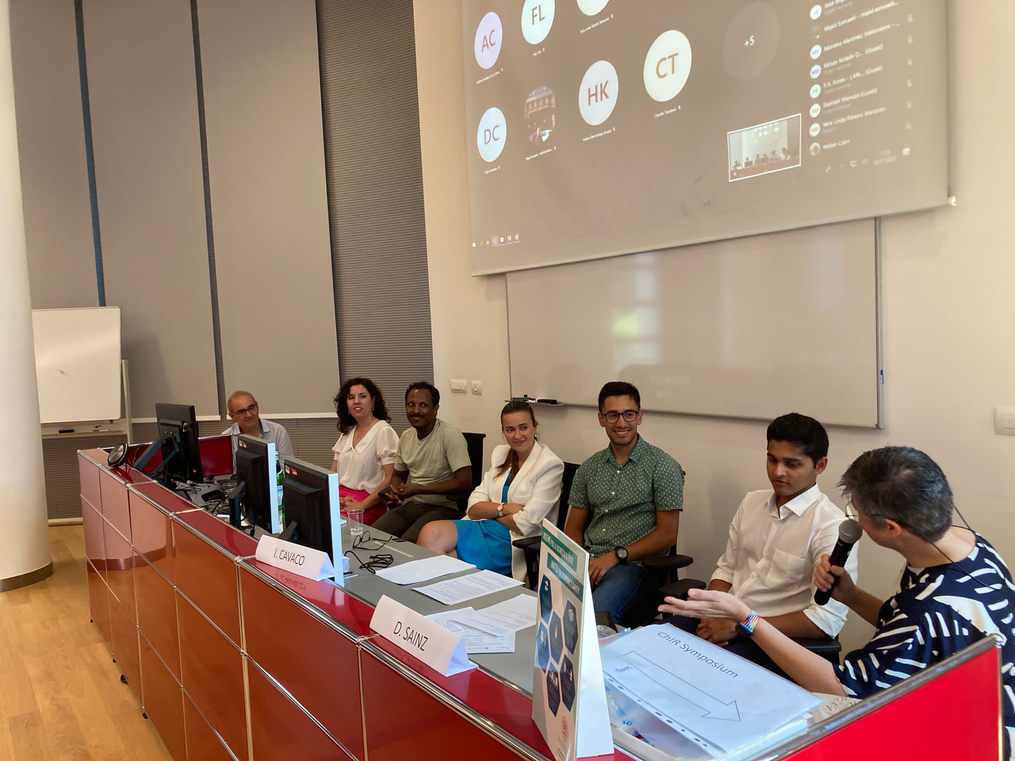 image of students sharing a project