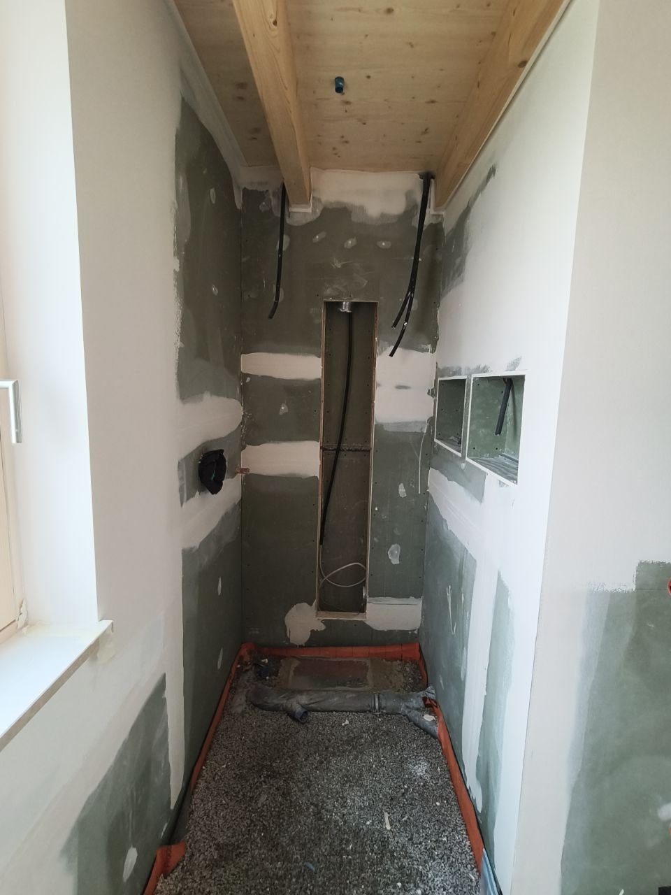 Montagearbeiten auf Baustelle im Raum Augsburg