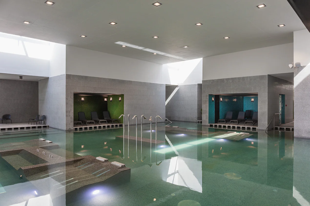 Pesterzsébet Iodine-Salt Thermal Bath, Hungary