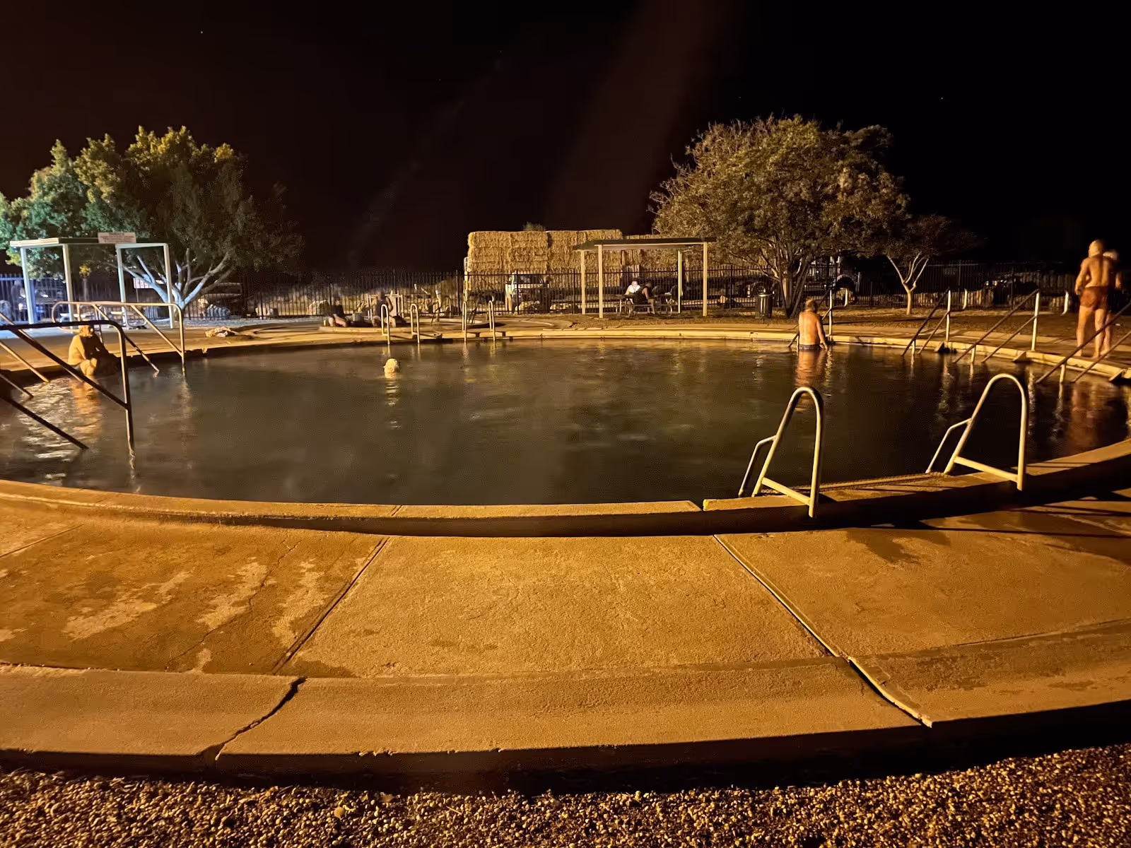 Lightning Ridge Bore Baths, Australia.