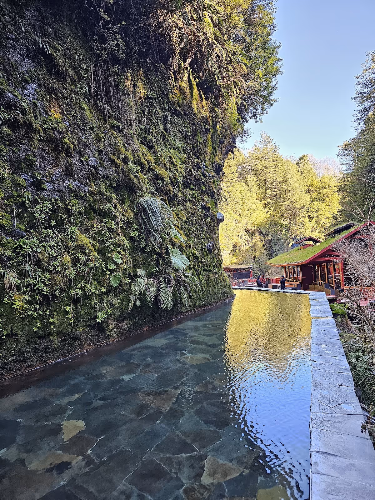 Termas Geometricas, Chile.