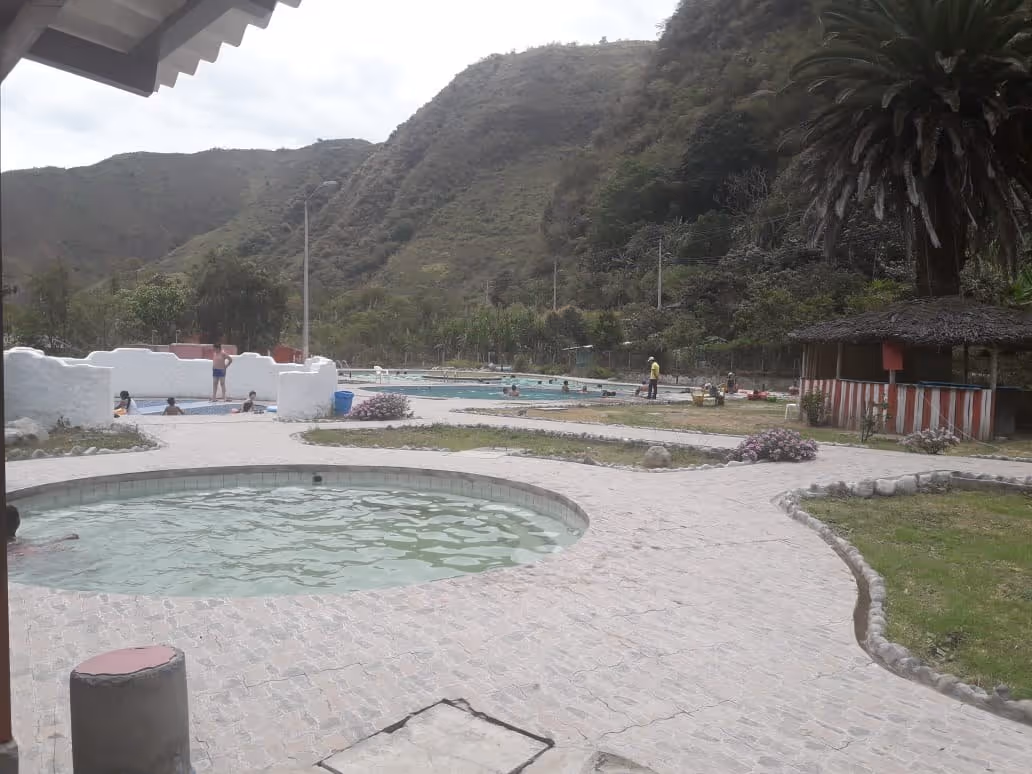Termas Nangulví, Ecuador.