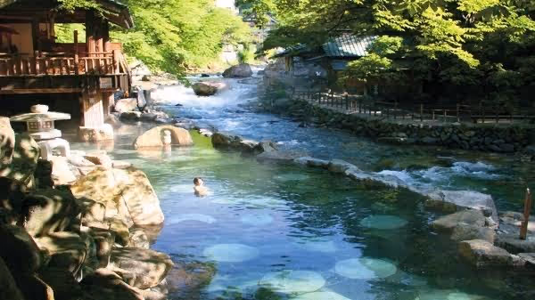 Takaragawa Onsen Osenkaku, Japan.