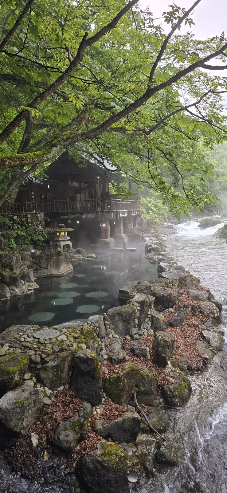 Takaragawa Onsen Osenkaku, Japan.
