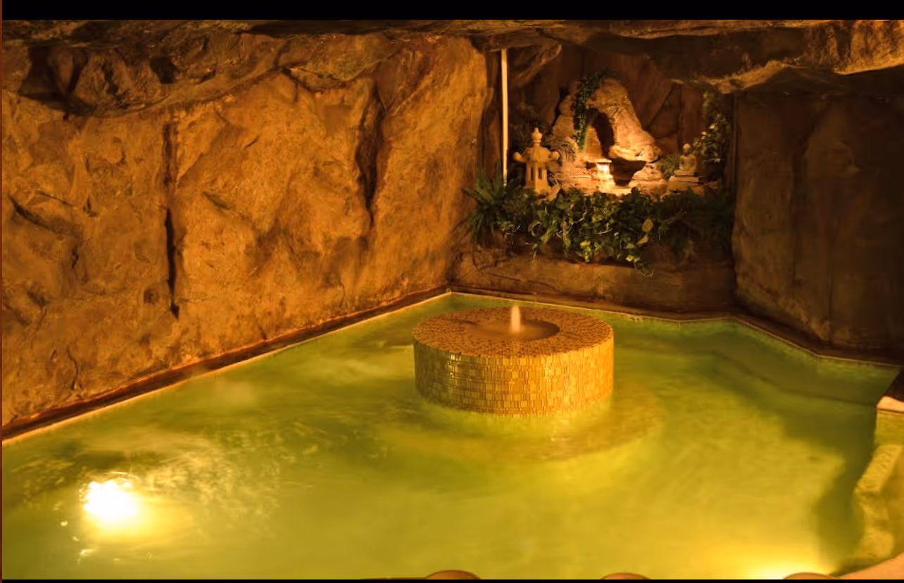 Beverly Hot Springs Spa, California.