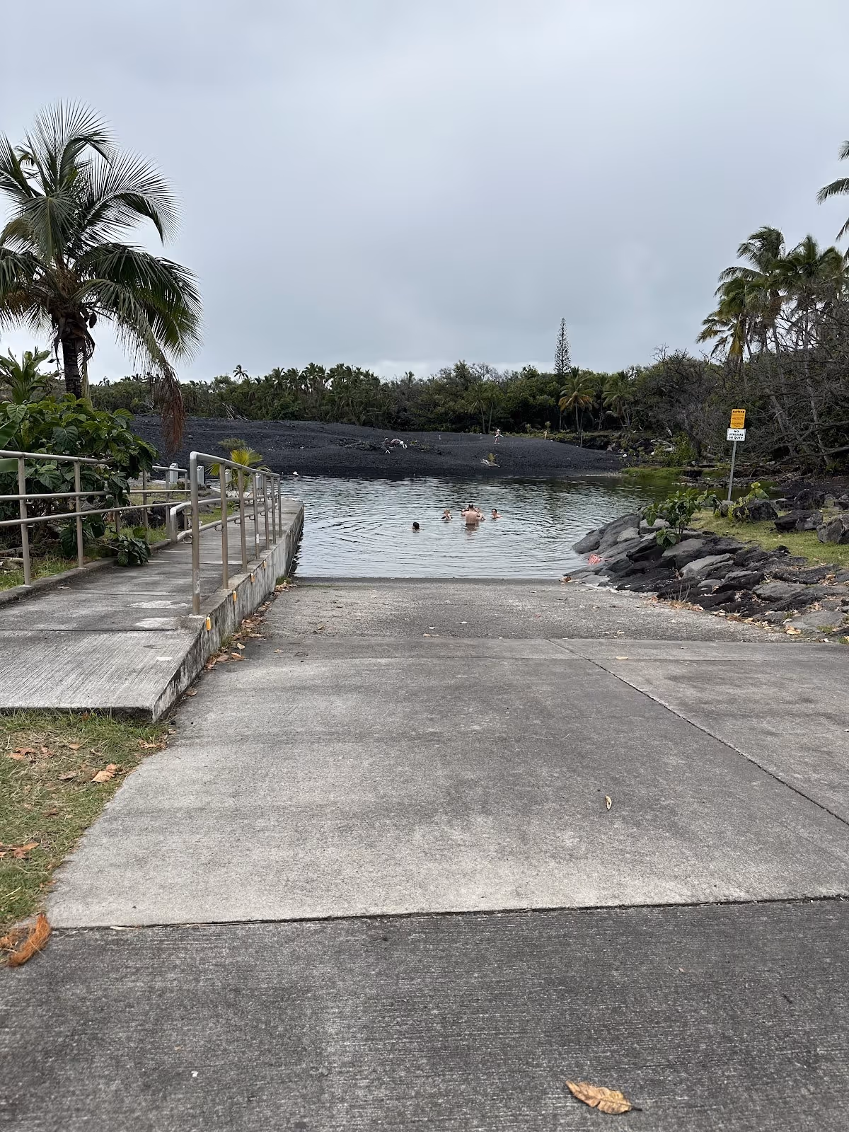 Pohoiki Warm Ponds, Hawaii.