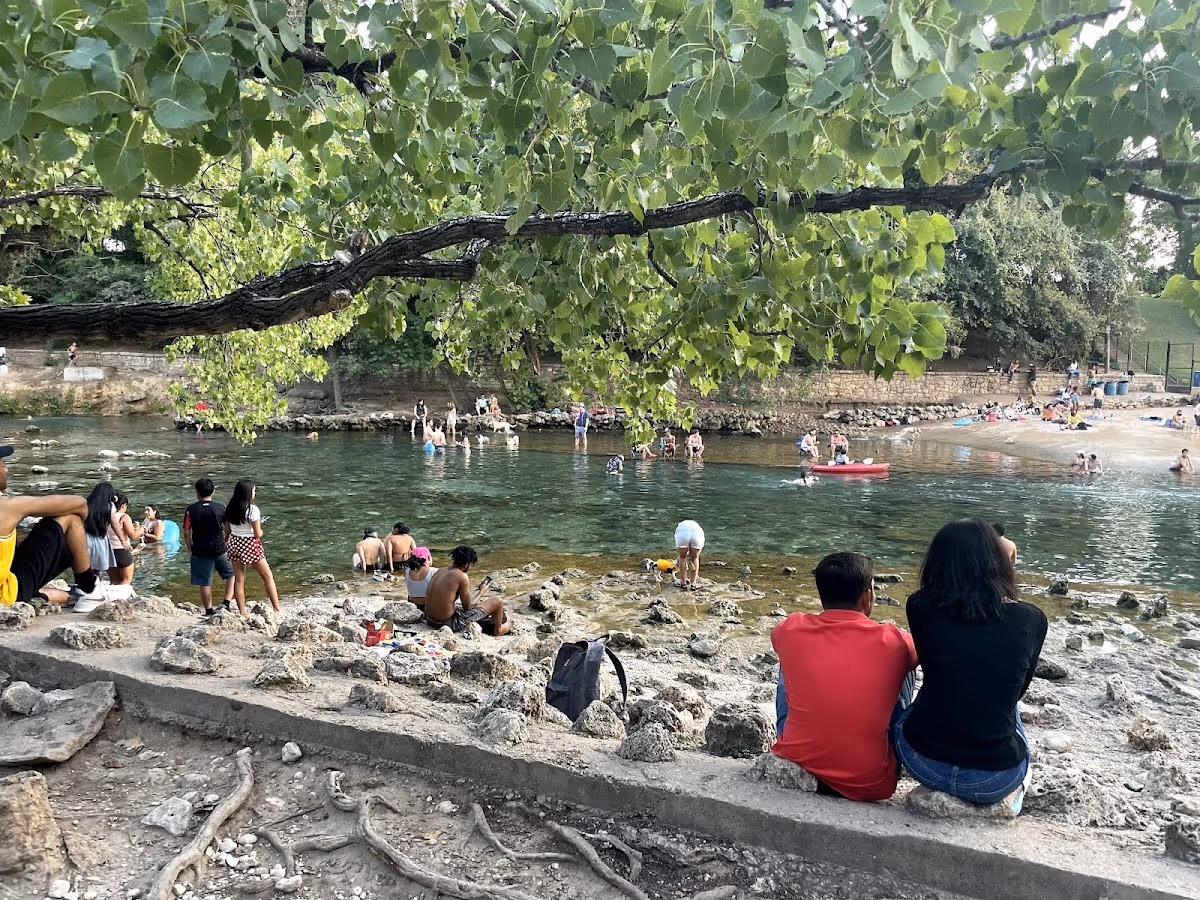 Barton Springs Pool, Texas.