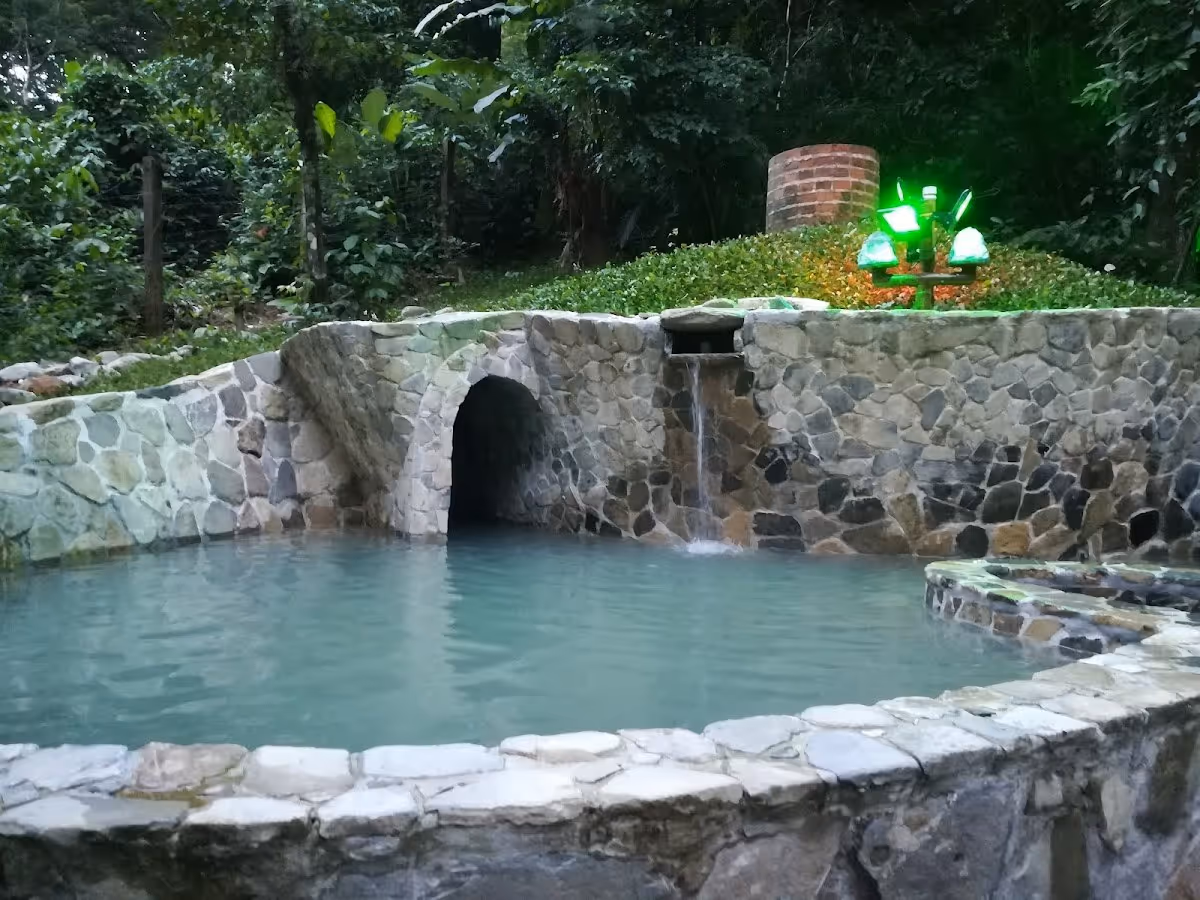Luna Jaguar Hot Springs and Spa, Honduras.