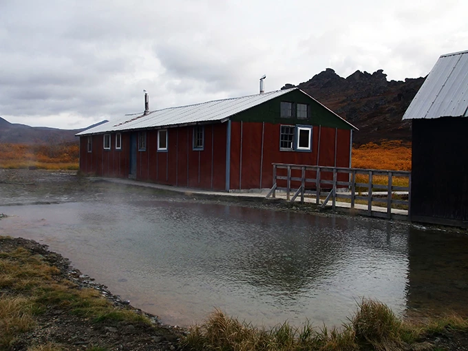 Serpentine Hot Spring Alaska house