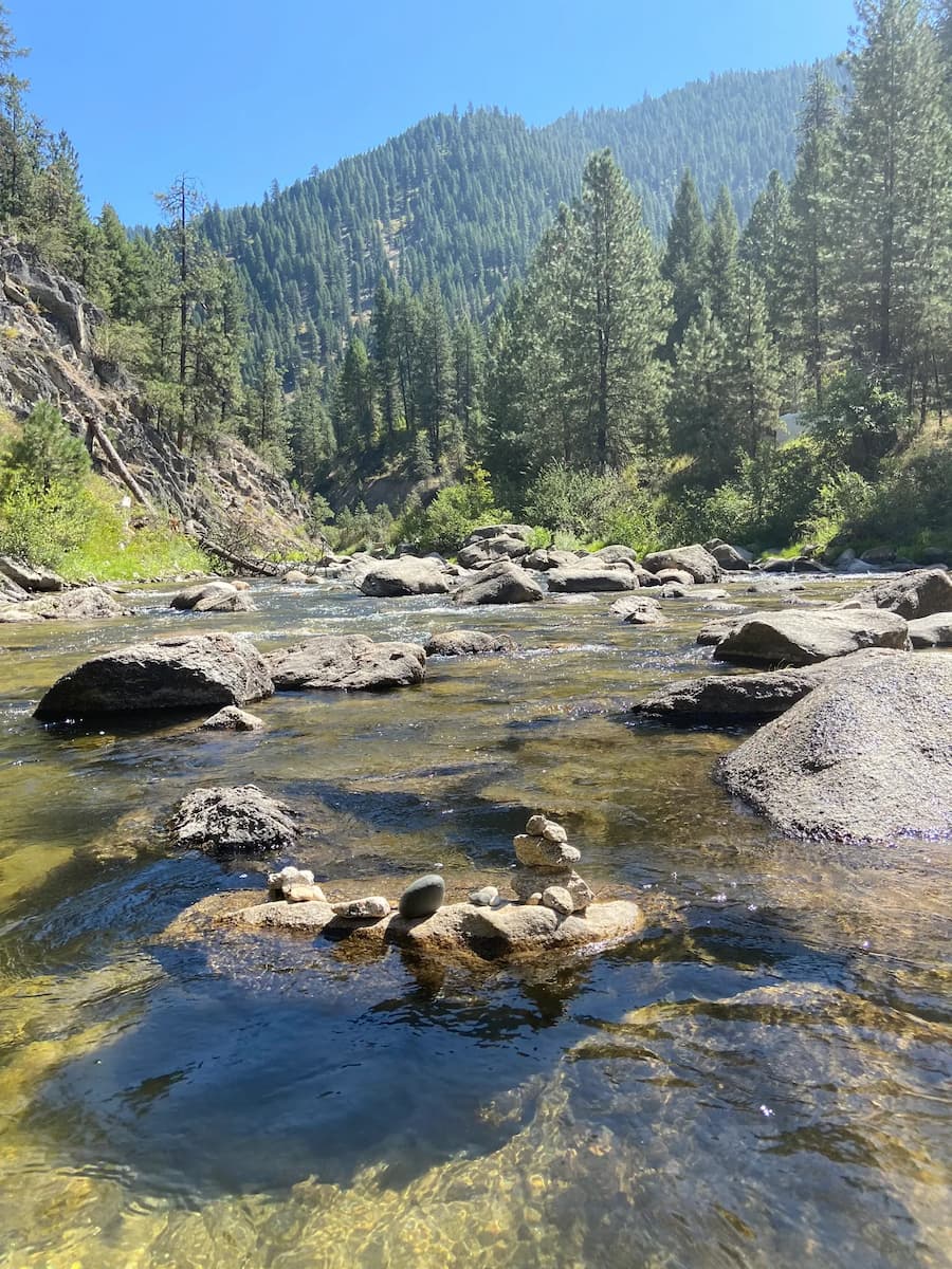 riverside hot spring pool surrounded by high valley at rocky canyon hot springs idaho