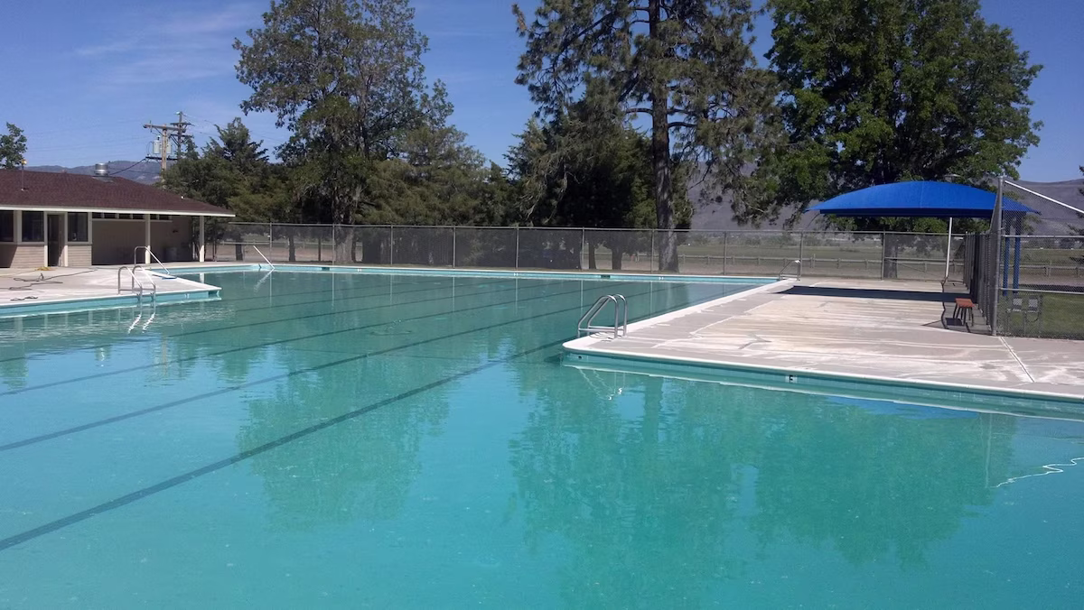 Outdoor hot spring pool at bowers mansion hot springs nevada