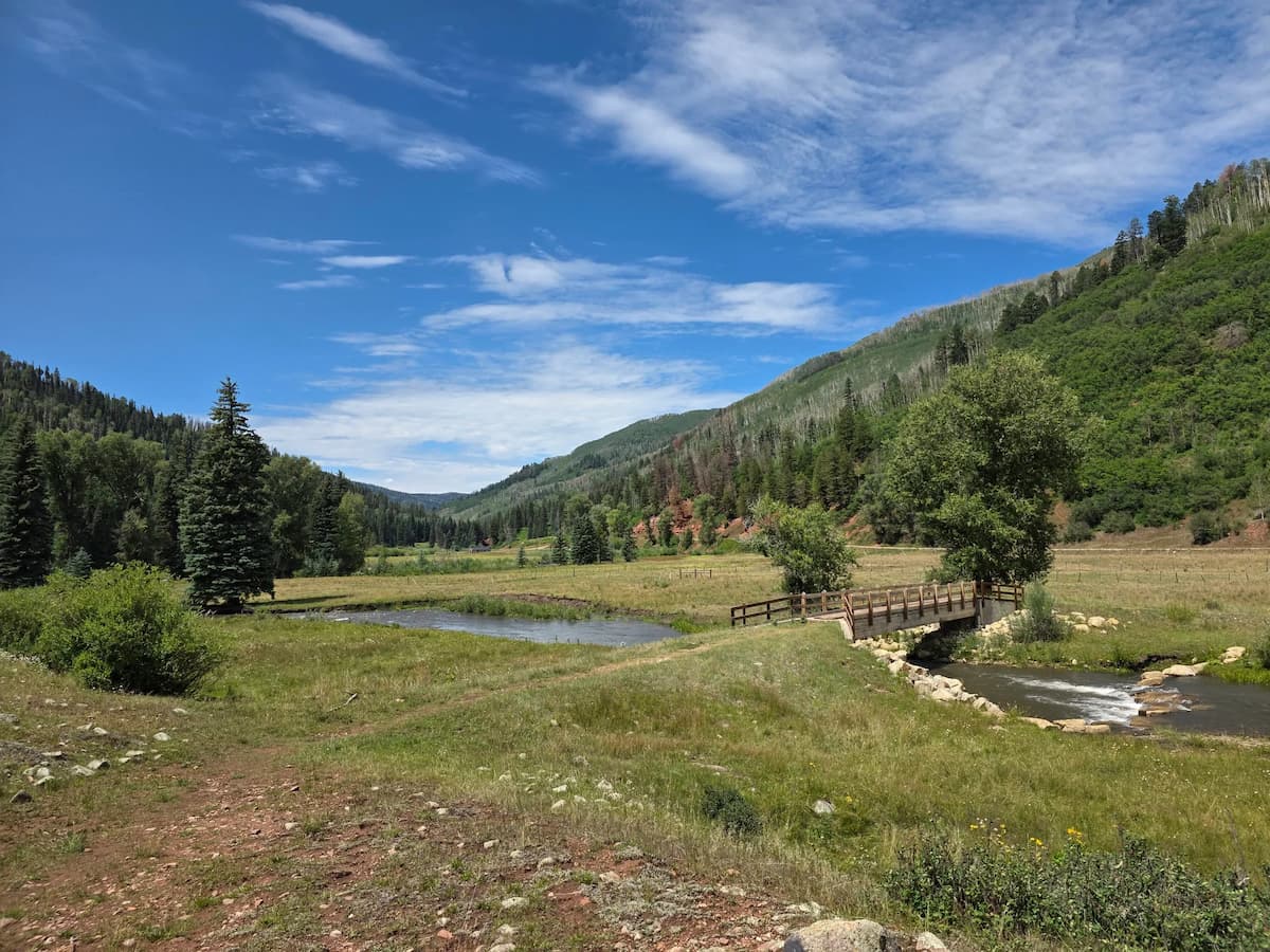 green mountain valley on the way to geyser warm spring colorado