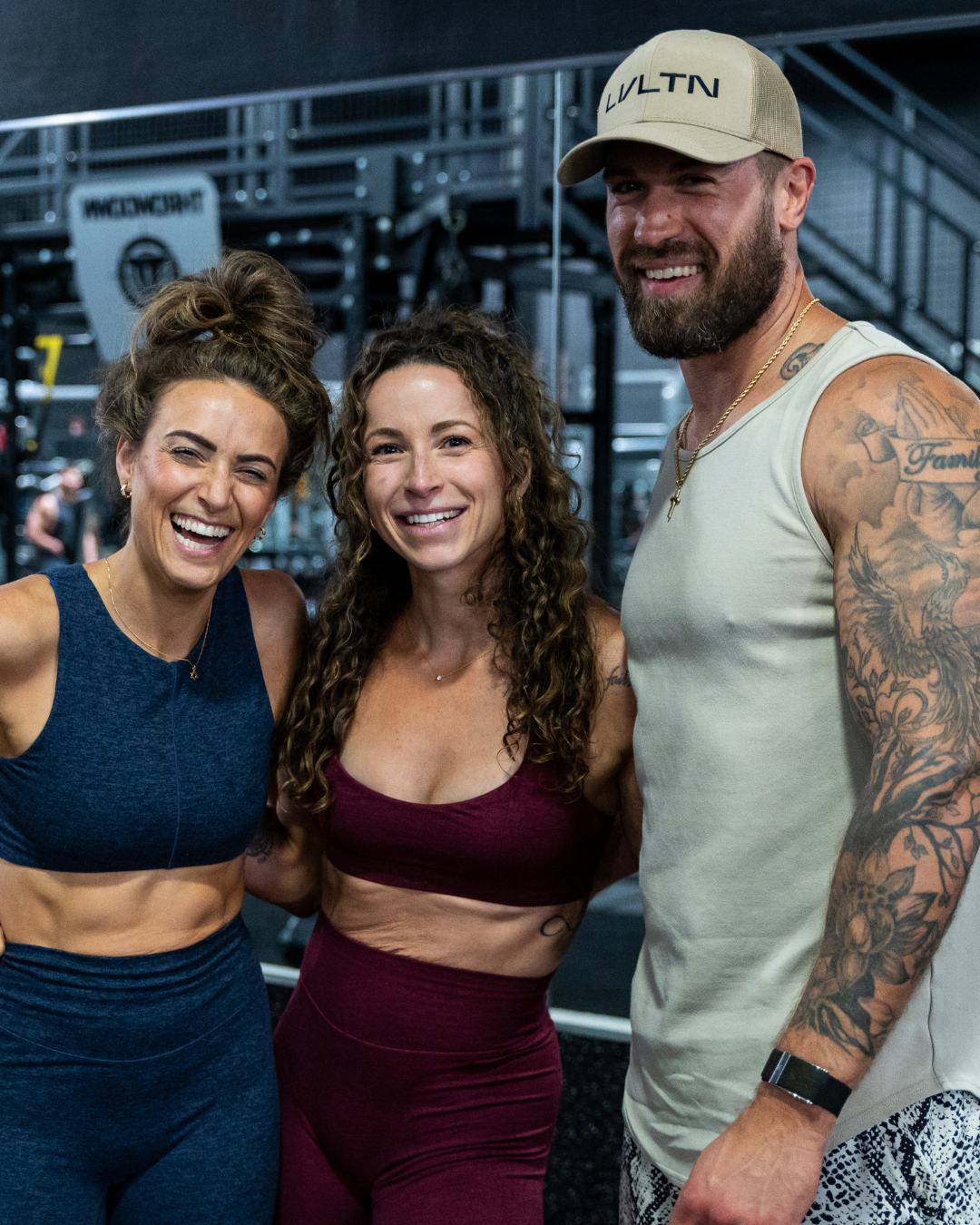 Aalto mobile app UI with two home listings and a title at the top saying 12 new matches