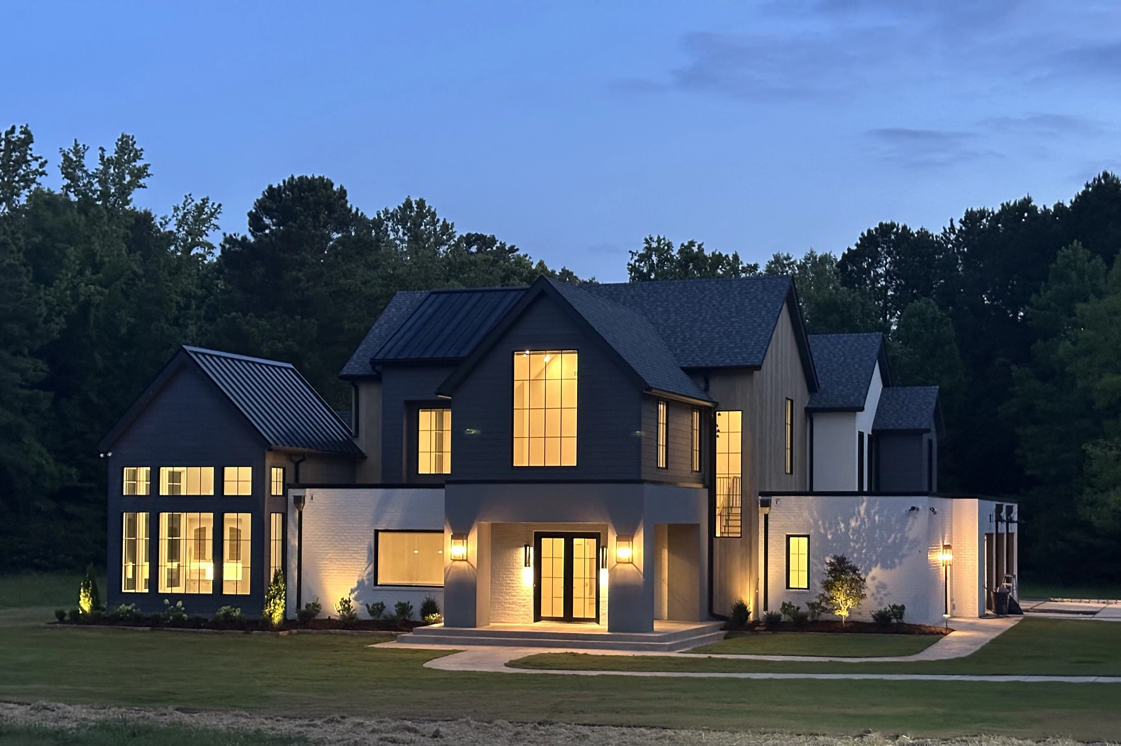 White kitchen with island in Hoover Alabama new build