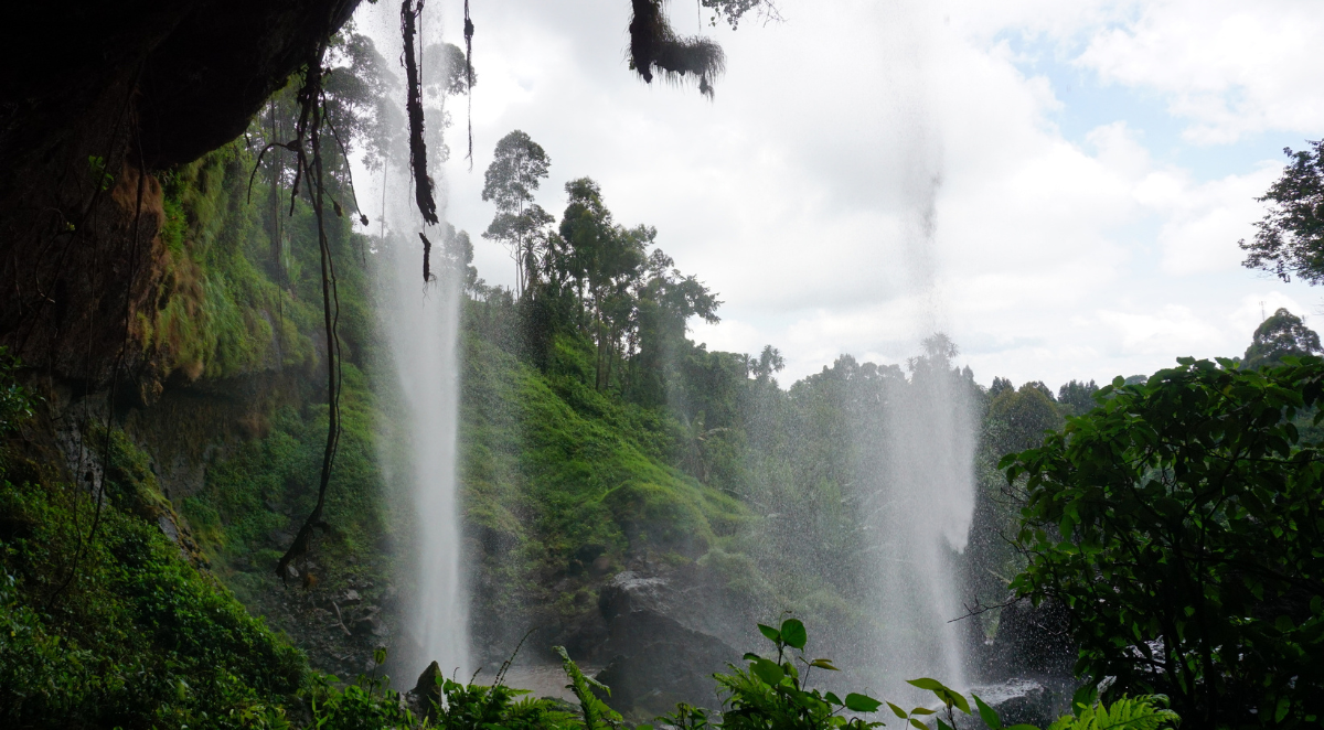 Sipi Falls trail in Uganda