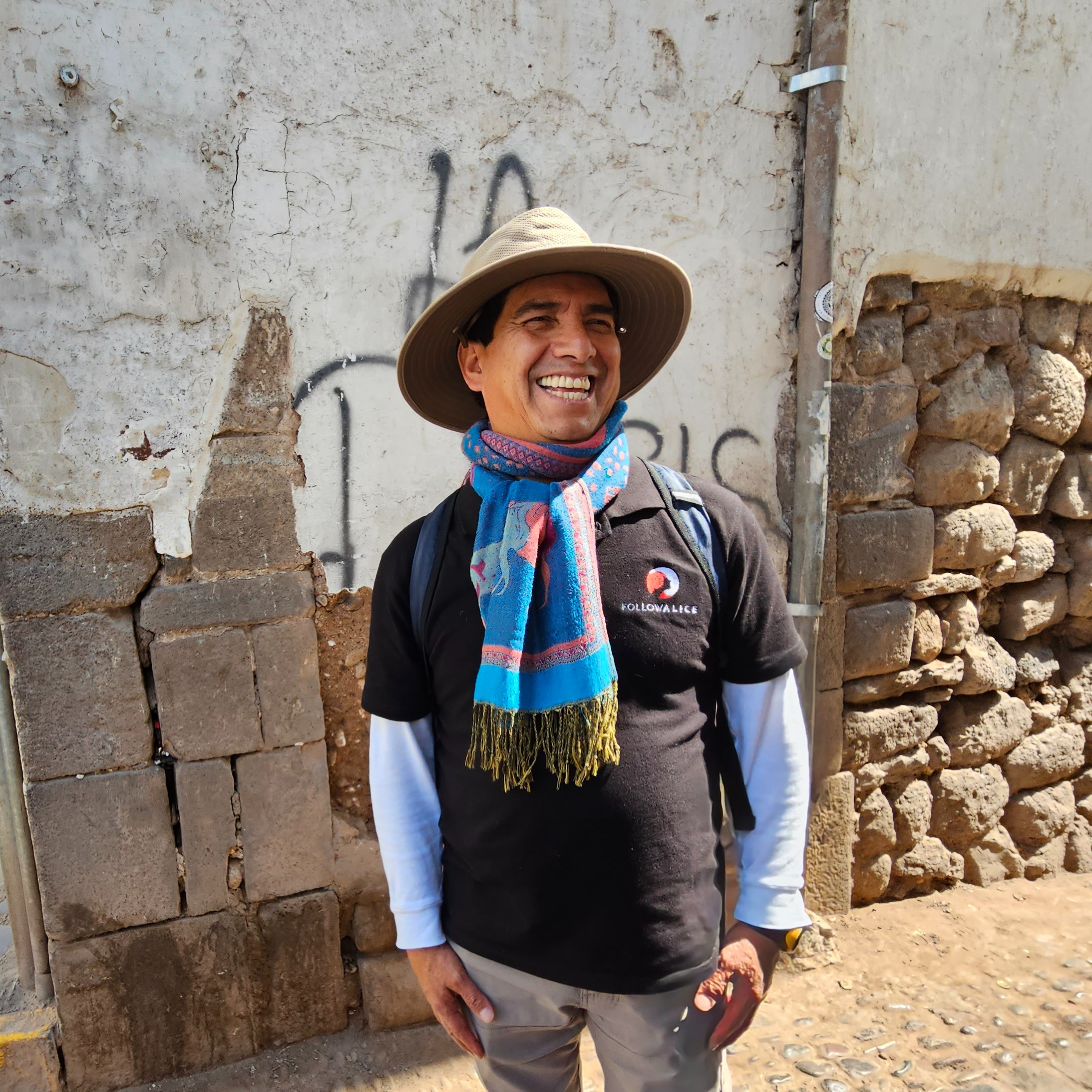 Mario smiling in Cusco street scene, Peru