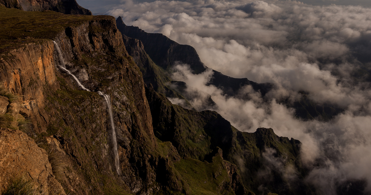 Ours. S. Tugela Falls, Drakensberg