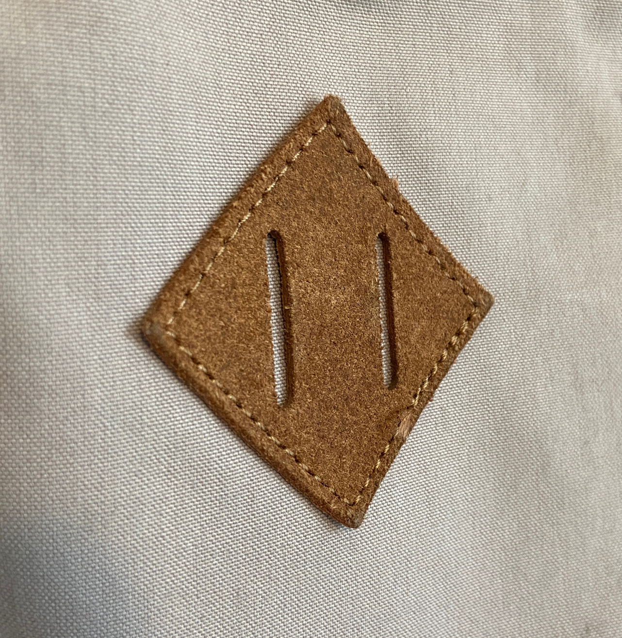 Ours. S. Backpack lash tab / lash point