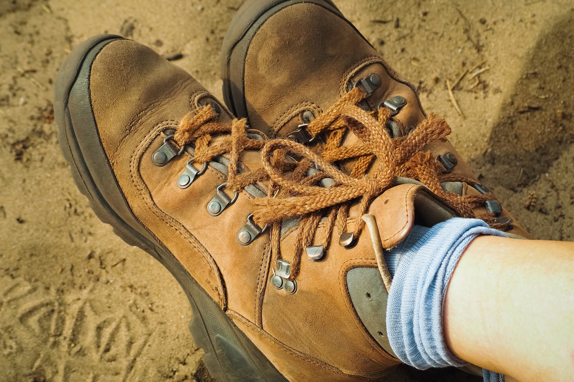 hiking-shoes