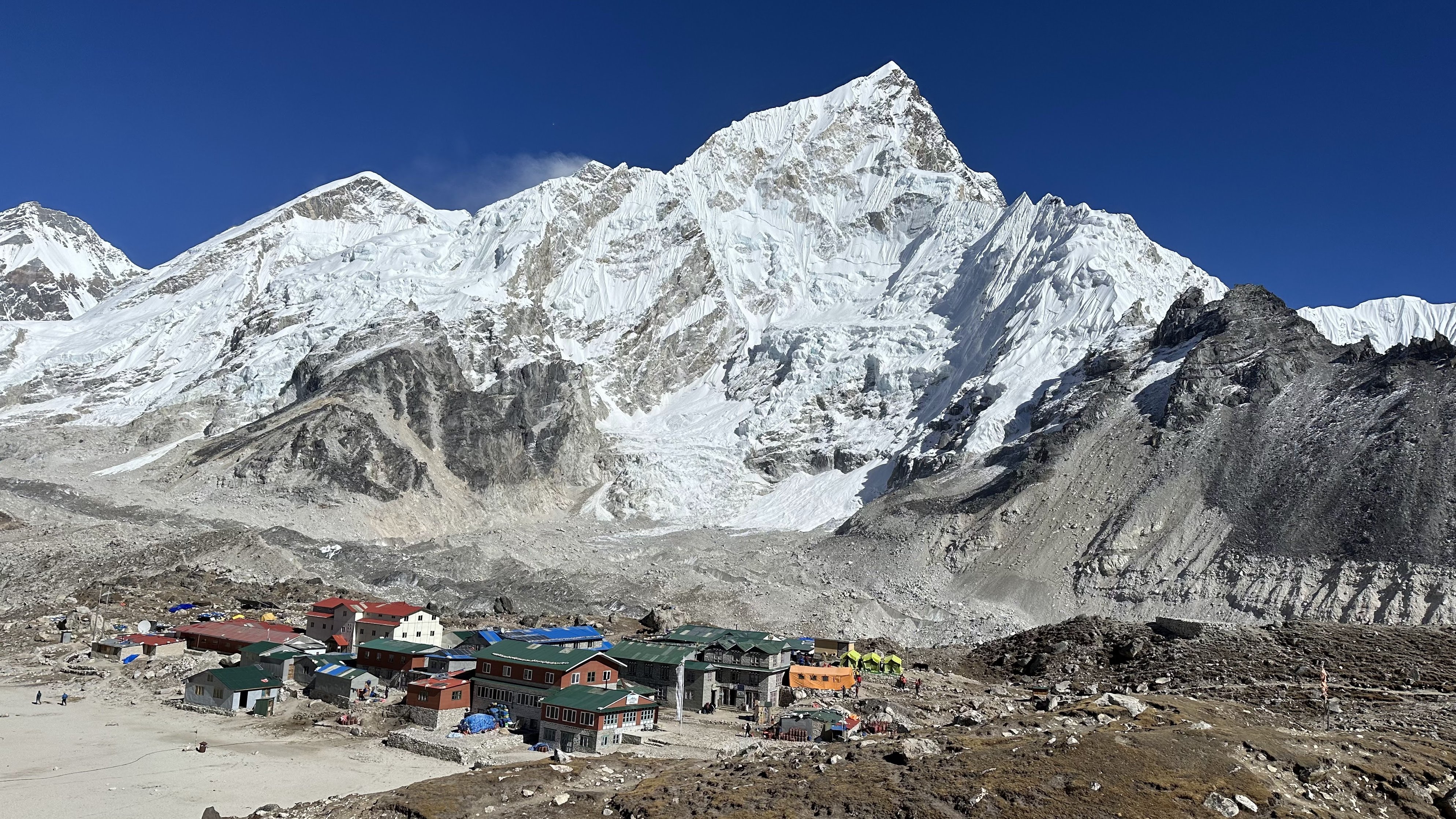 Ross Anker. Gorakshep EBC trek