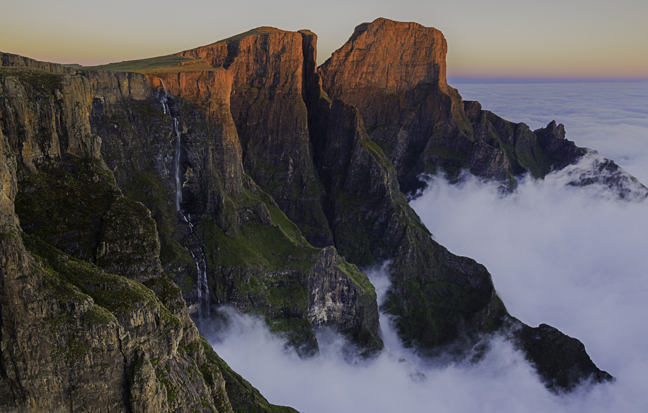 Tugela Falls and Amphitheatre with clouds below, Drakensberg Mountains of South African and Lesotho