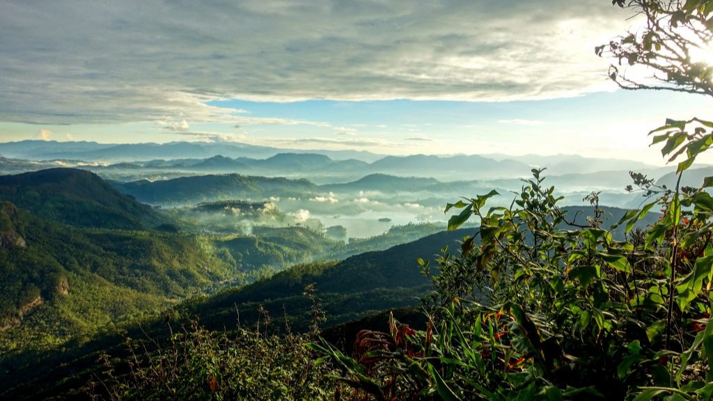 Sri-Lanka-Adams-Peak-View-1024x683.jpg
