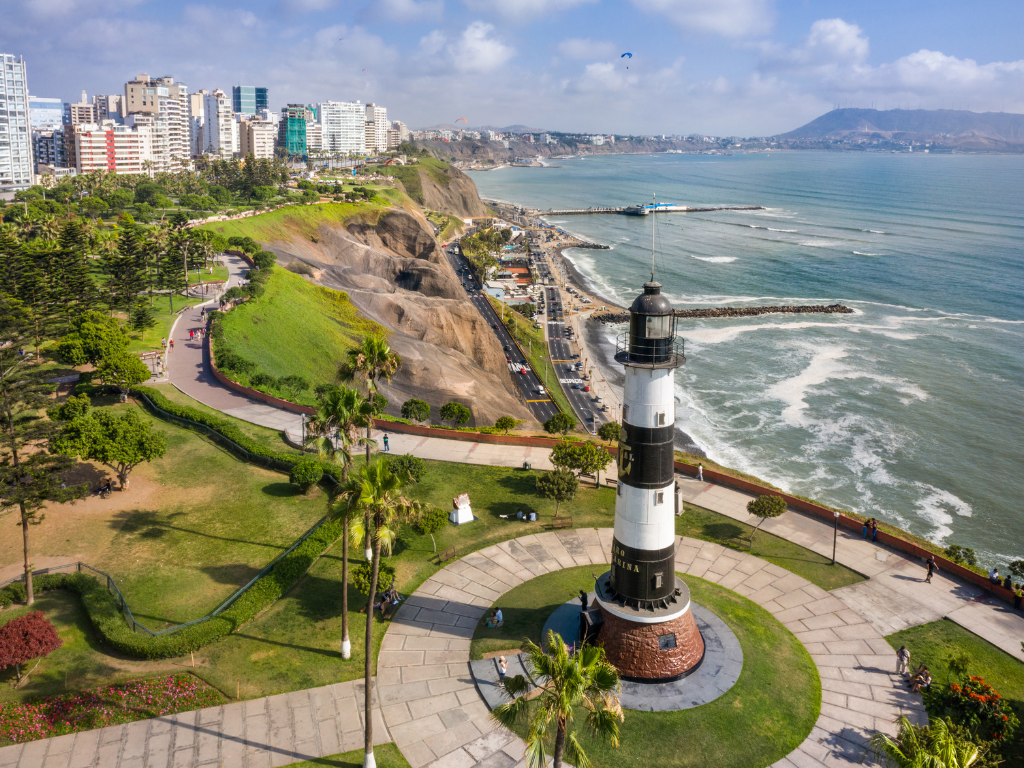 Lima promenade
