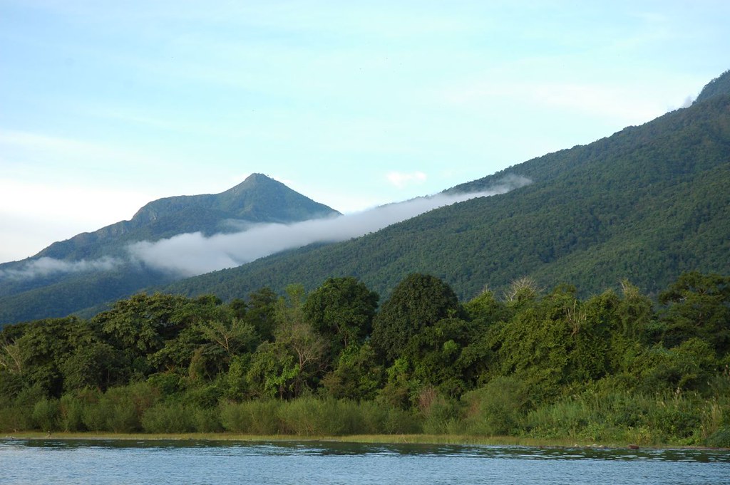 Mahale-National-Park-Lake-Tanganyika.jpg