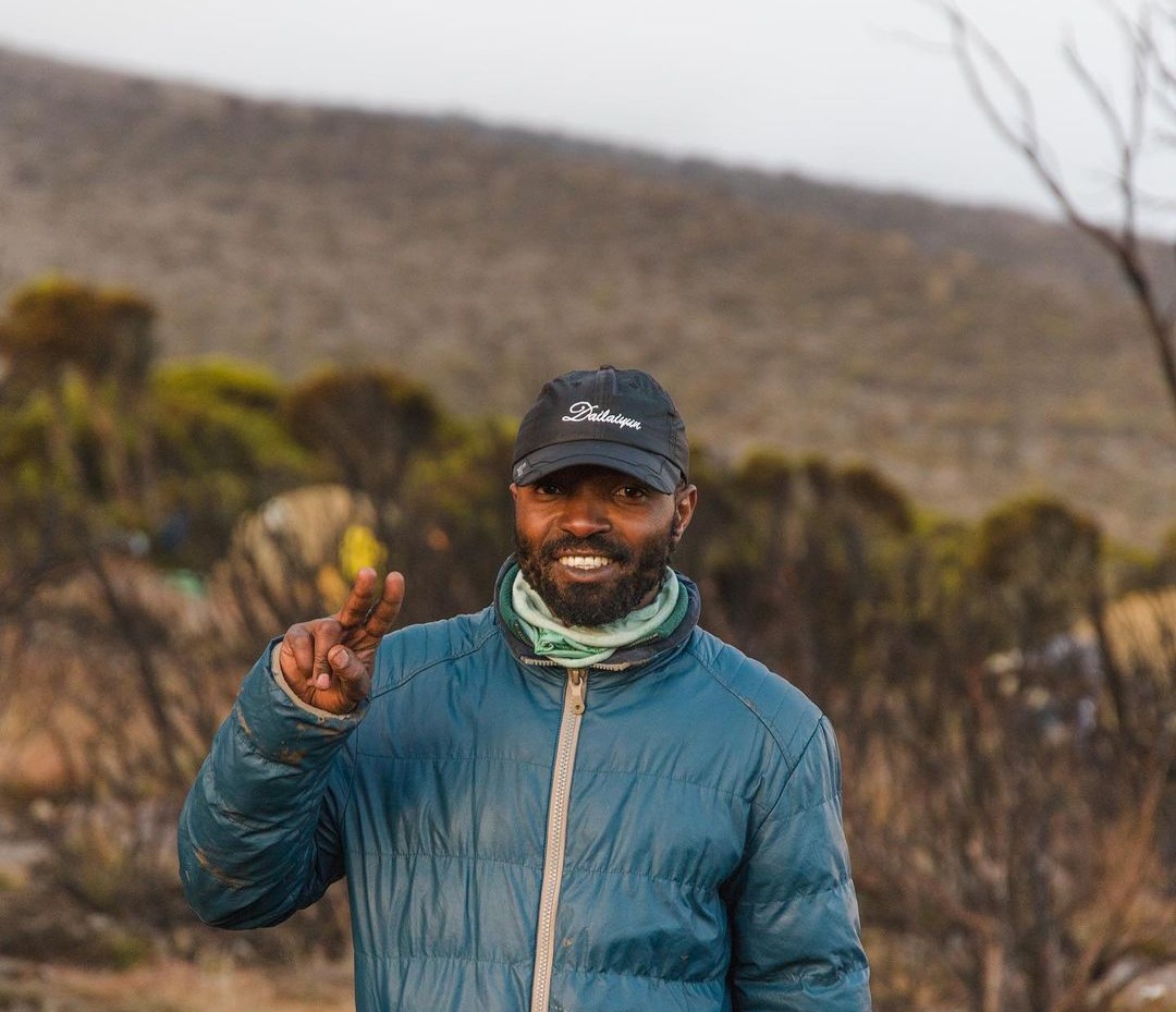 Beste. Kilimanjaro portrait, Follow Alice crew.