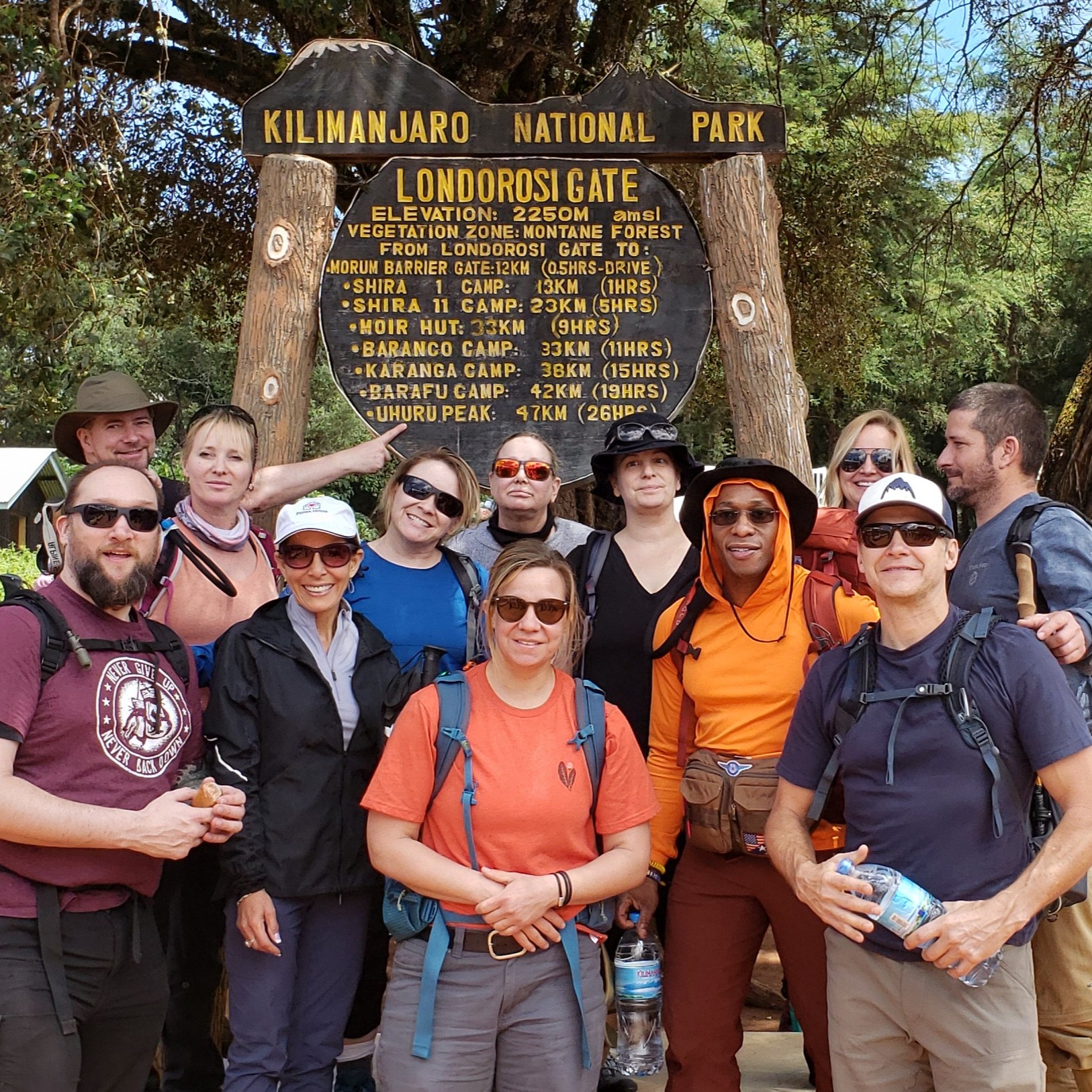 Londorossi Gate group photo FA Kilimanjaro