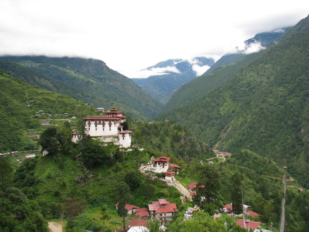 Lhuentse_Dzong-1024x768.jpg