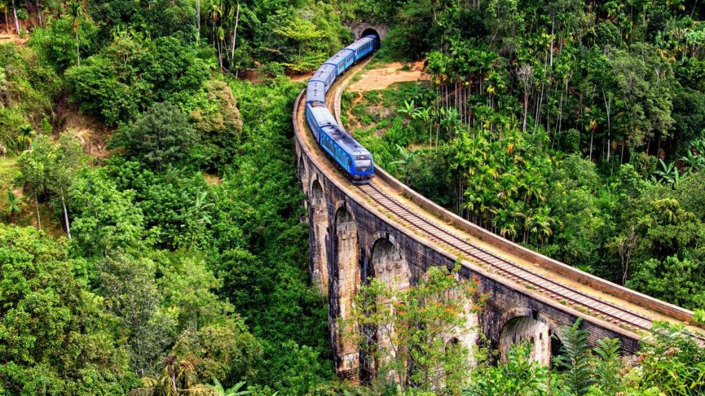 Nine-Arch-Bridge-in-Ella-Sri-Lanka-1-1024x682.jpg