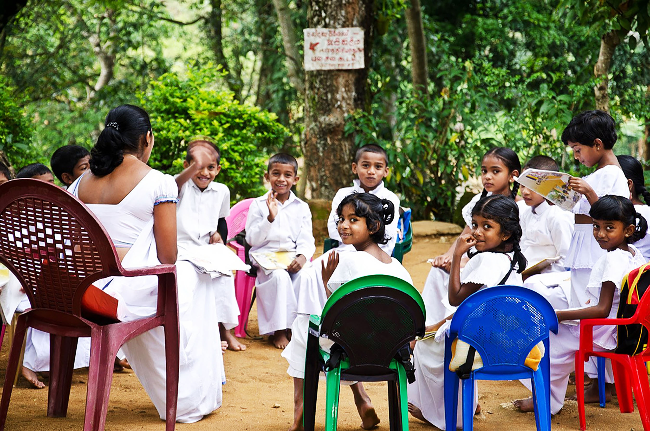 Sri-Lanka-Children-at-school-copy.jpg