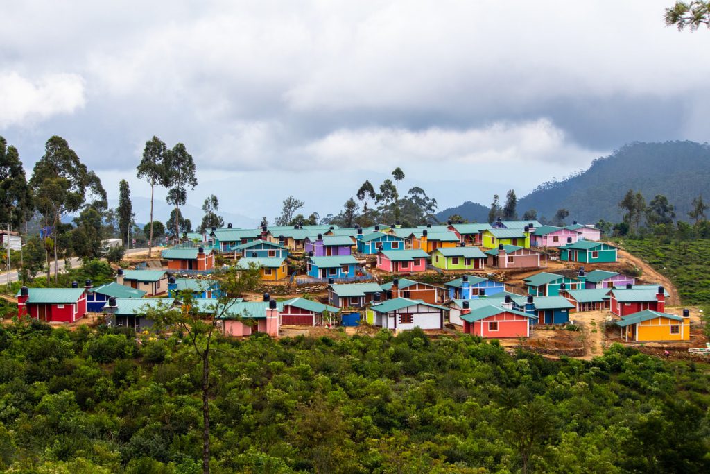 Colourful-homes-in-Ragala-Sri-Lanka-1024x683.jpeg