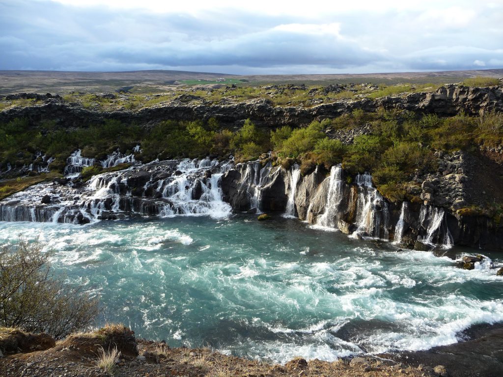 Hraunfossar-waterfall-2-Iceland-1024x768