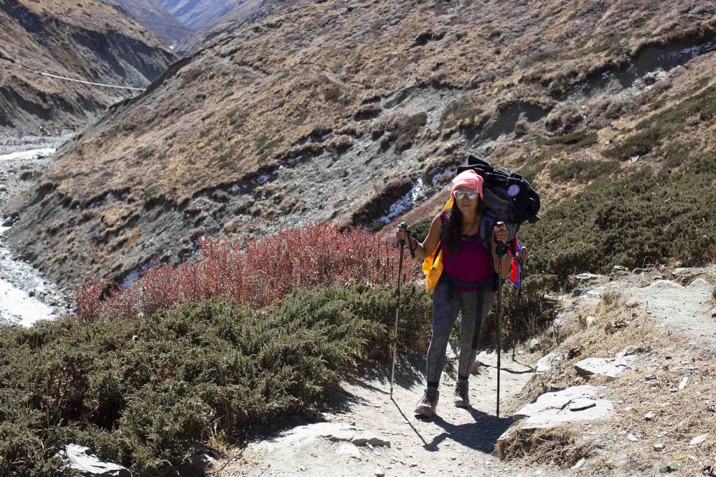 Girl-hiking-Annapurna-Circuit-route-1024x682.jpg