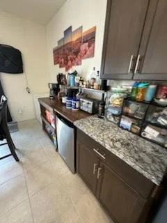 Clean kitchen in Oro Valley, AZ — consistently maintained by Tucson Supreme Clean