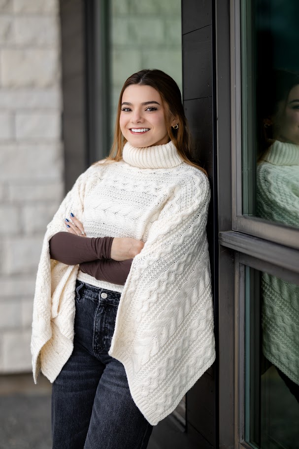 image of weightlifting session (for a gym)