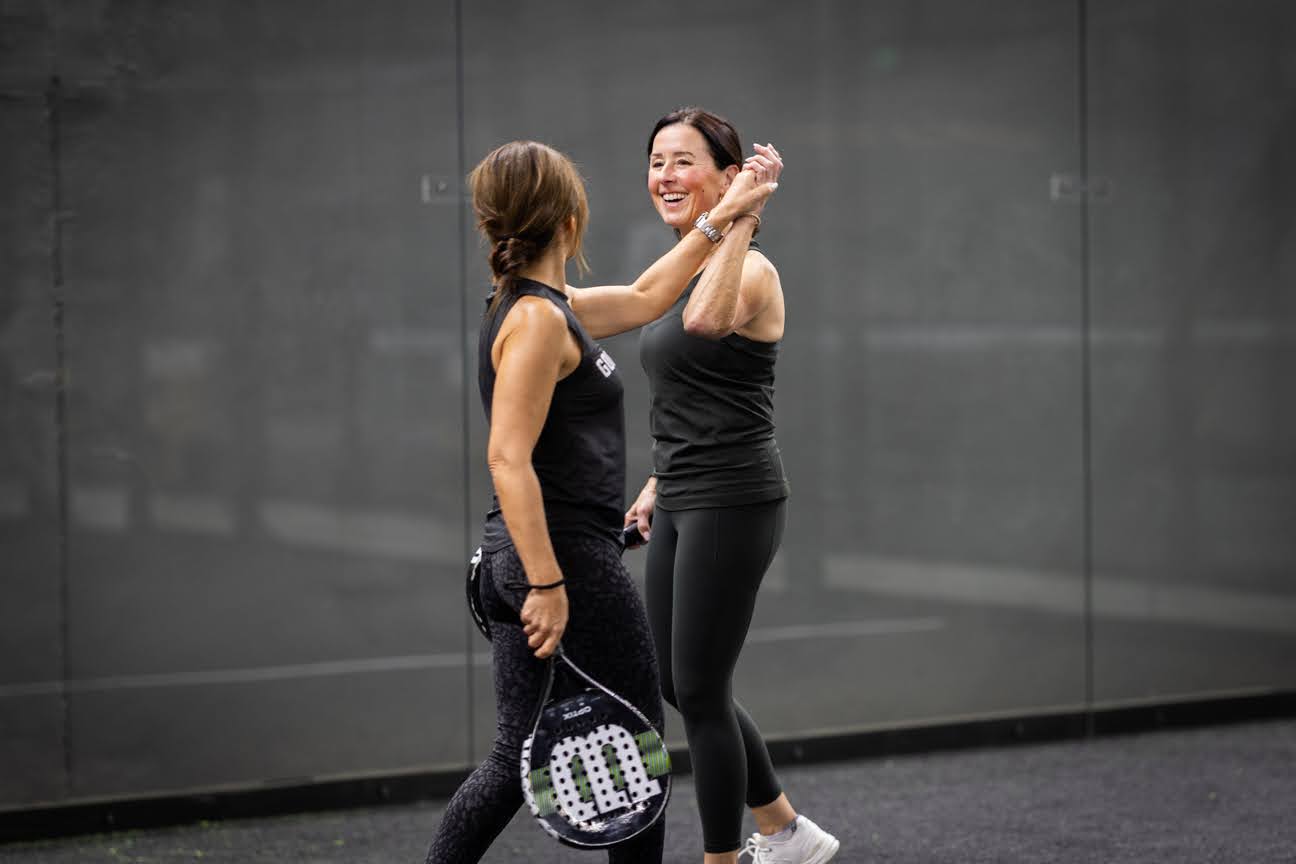 image of cycling community event (for a bicycle shop)