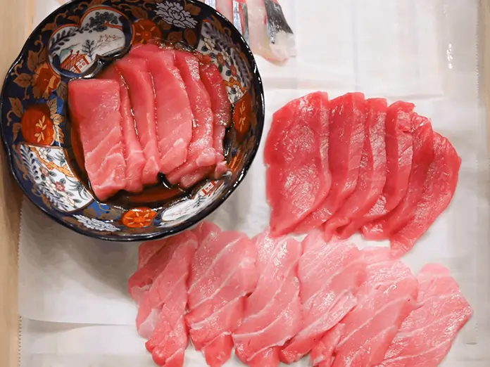 Fresh tuna sashimi selection ordered using a Japanese restaurant POS system.