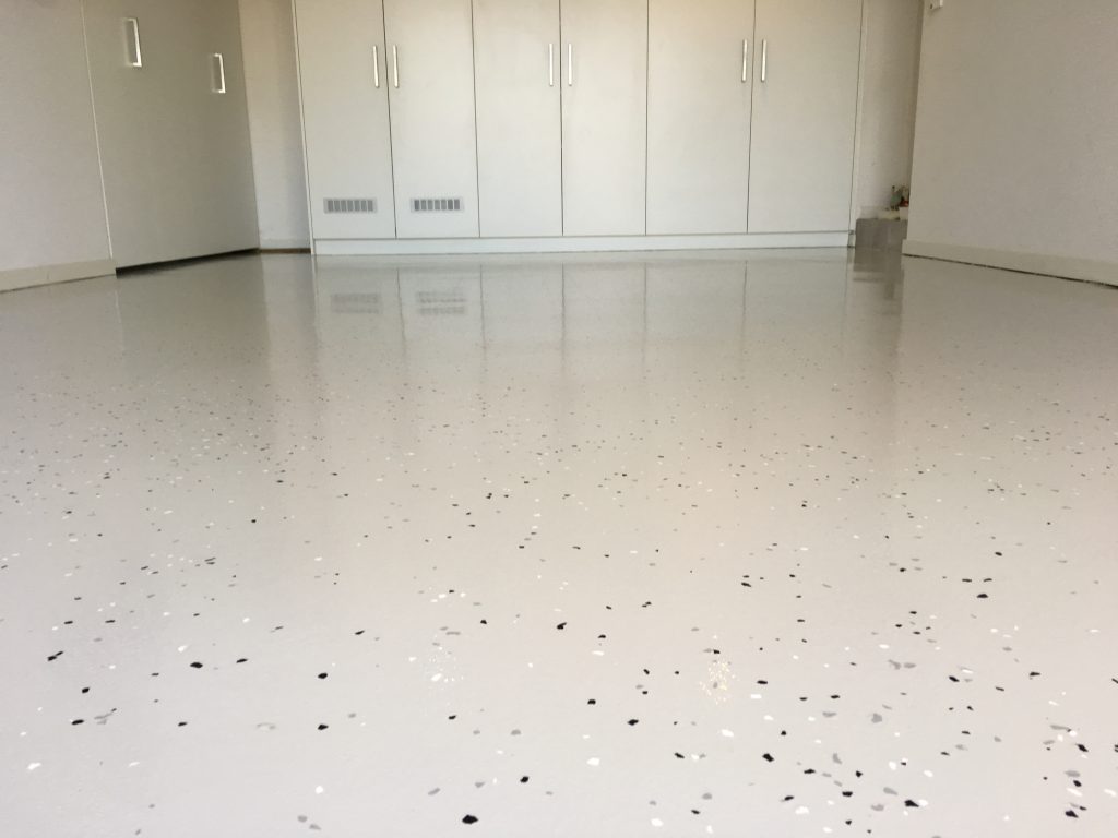 Cloudy-Grey epoxy flake floor finish