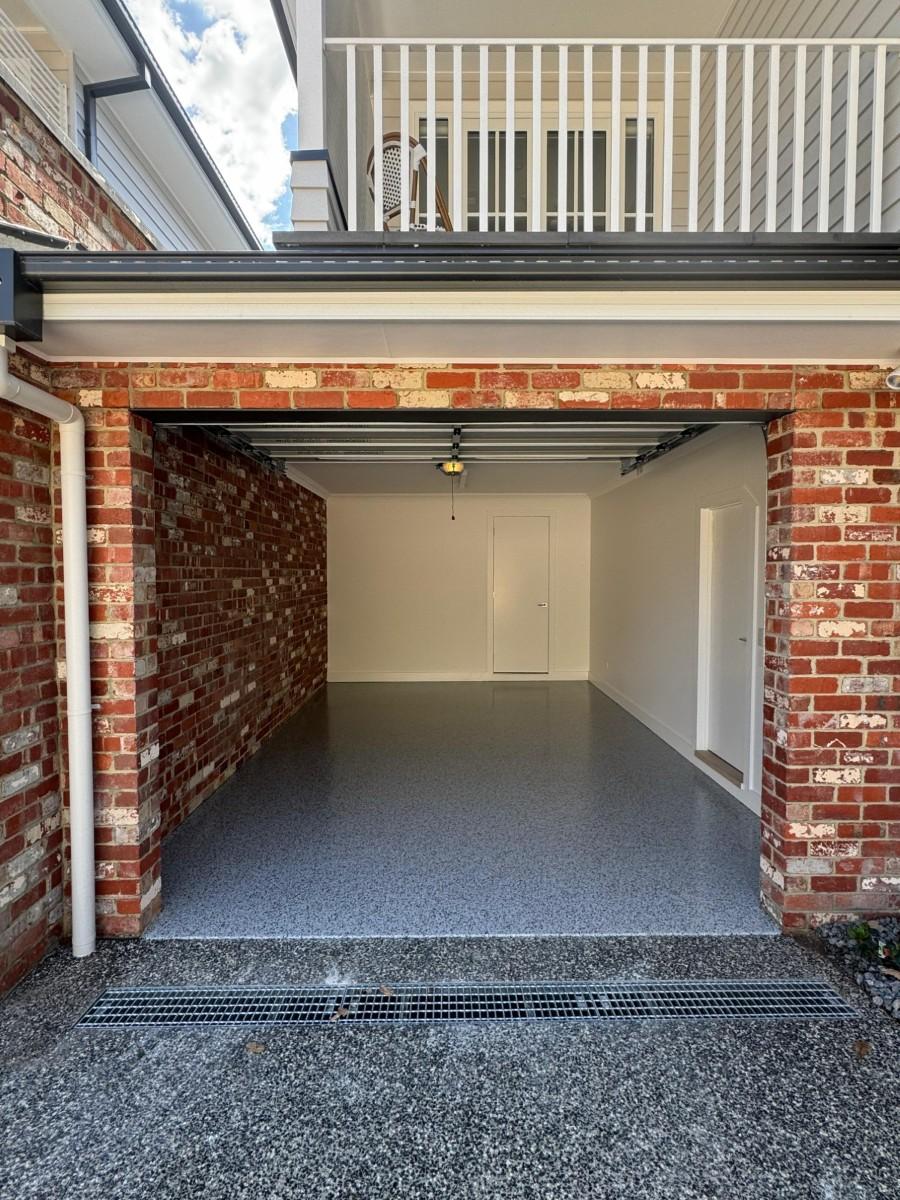 polyaspartic resin dark flake floor for garages melbourne