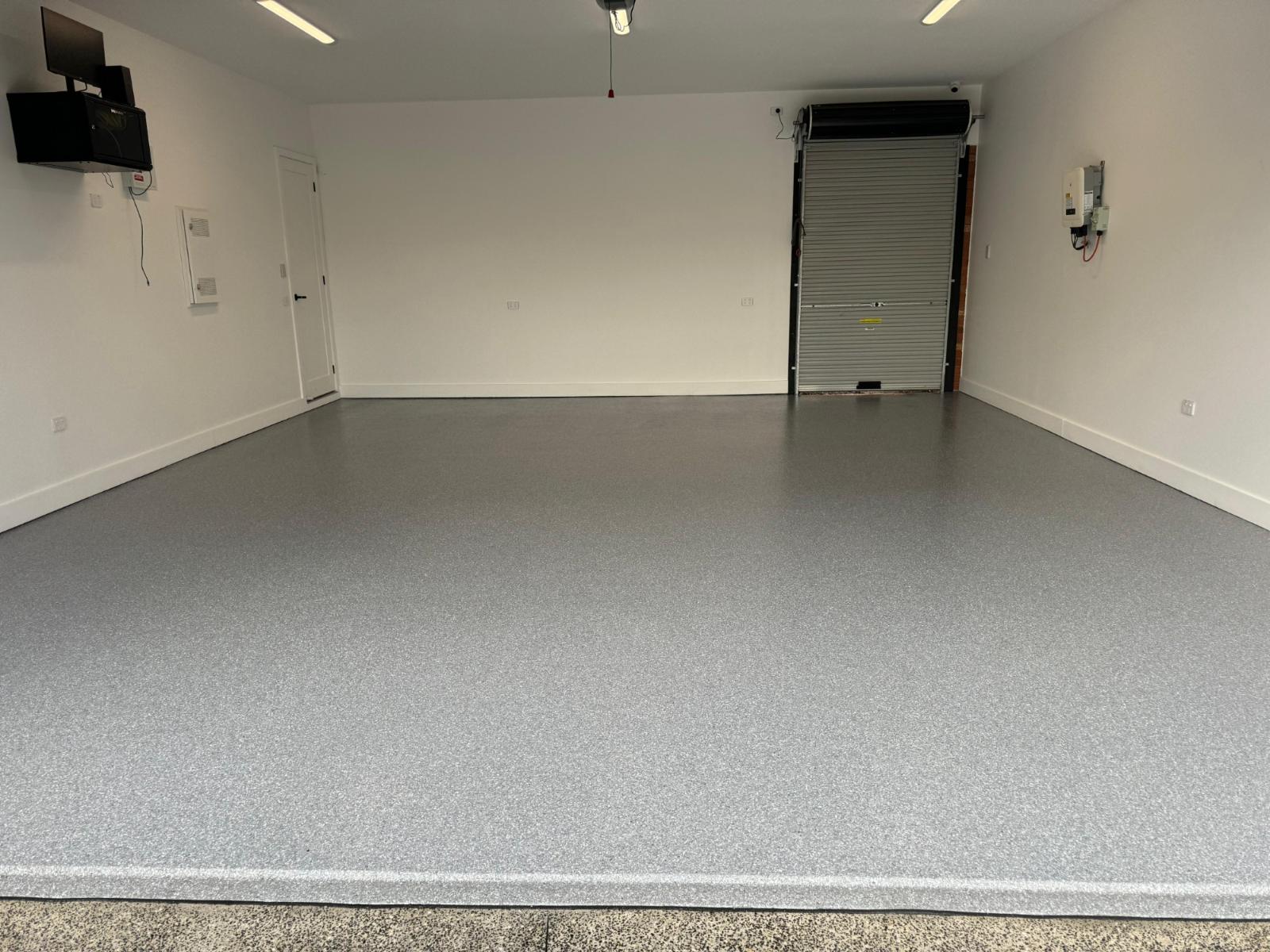 Light color epoxy flake floor finish for garages in melbourne